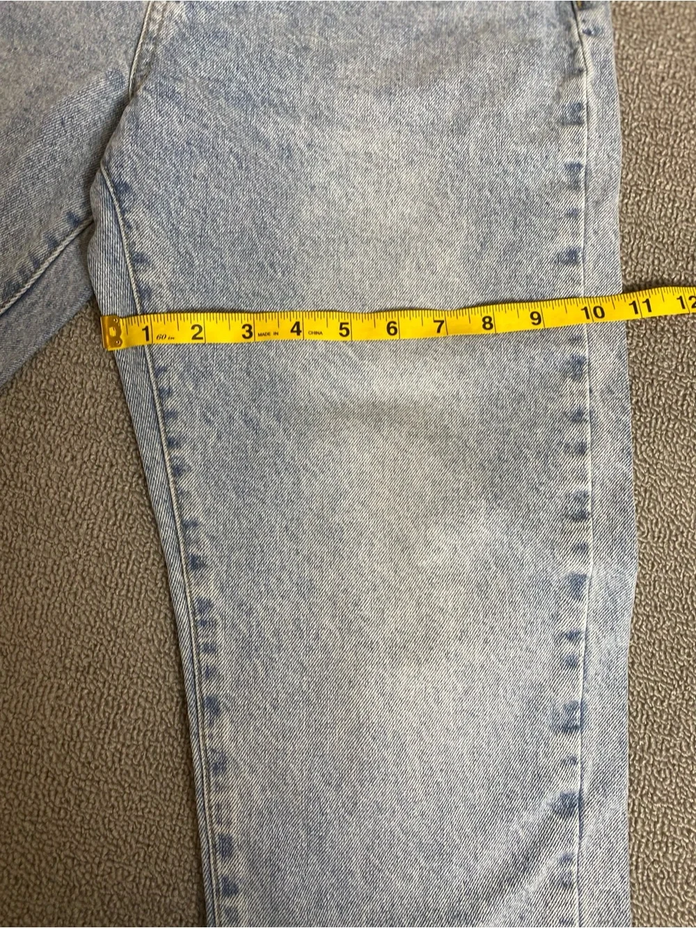 Cotton On Women’s Sz 8 Light Wash Distressed High Waisted Mom Jeans- 100% Cotton